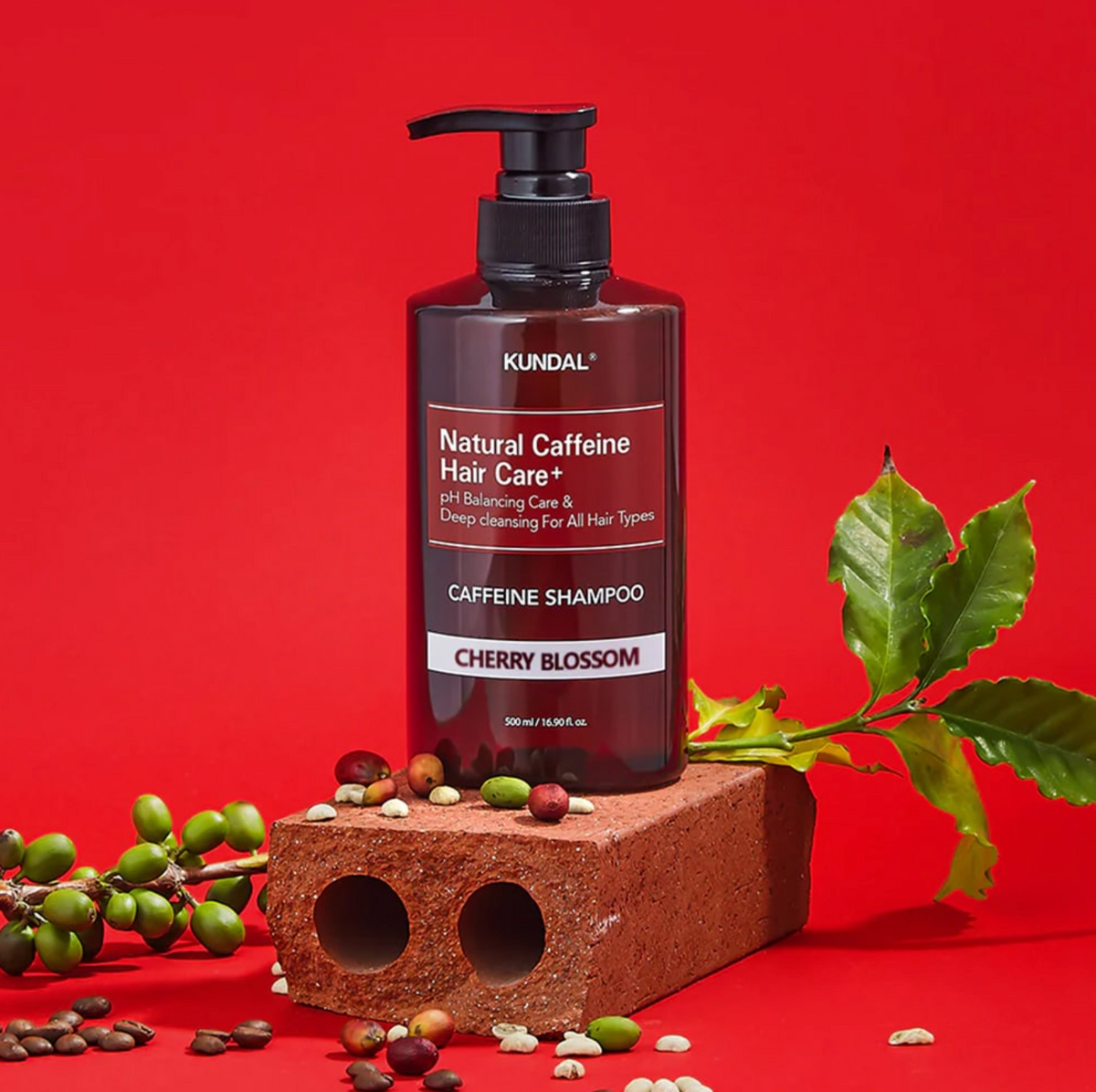 Shampoing à la caféine Kundal fleur de cerisier 500 ml